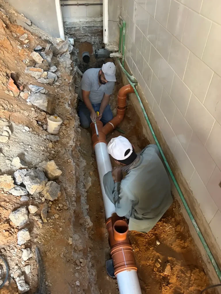 إصلاح تسربات المياه بالخبر