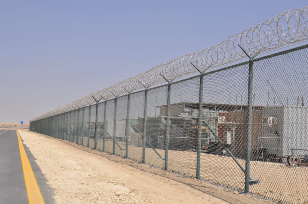 سياج أمني للمناطق الصناعية الدمام