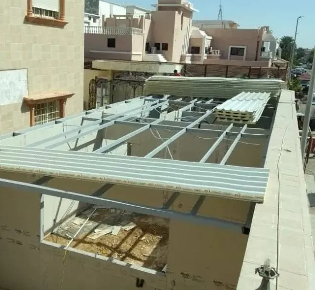 مقاول ومعلم ملاحق الخبر